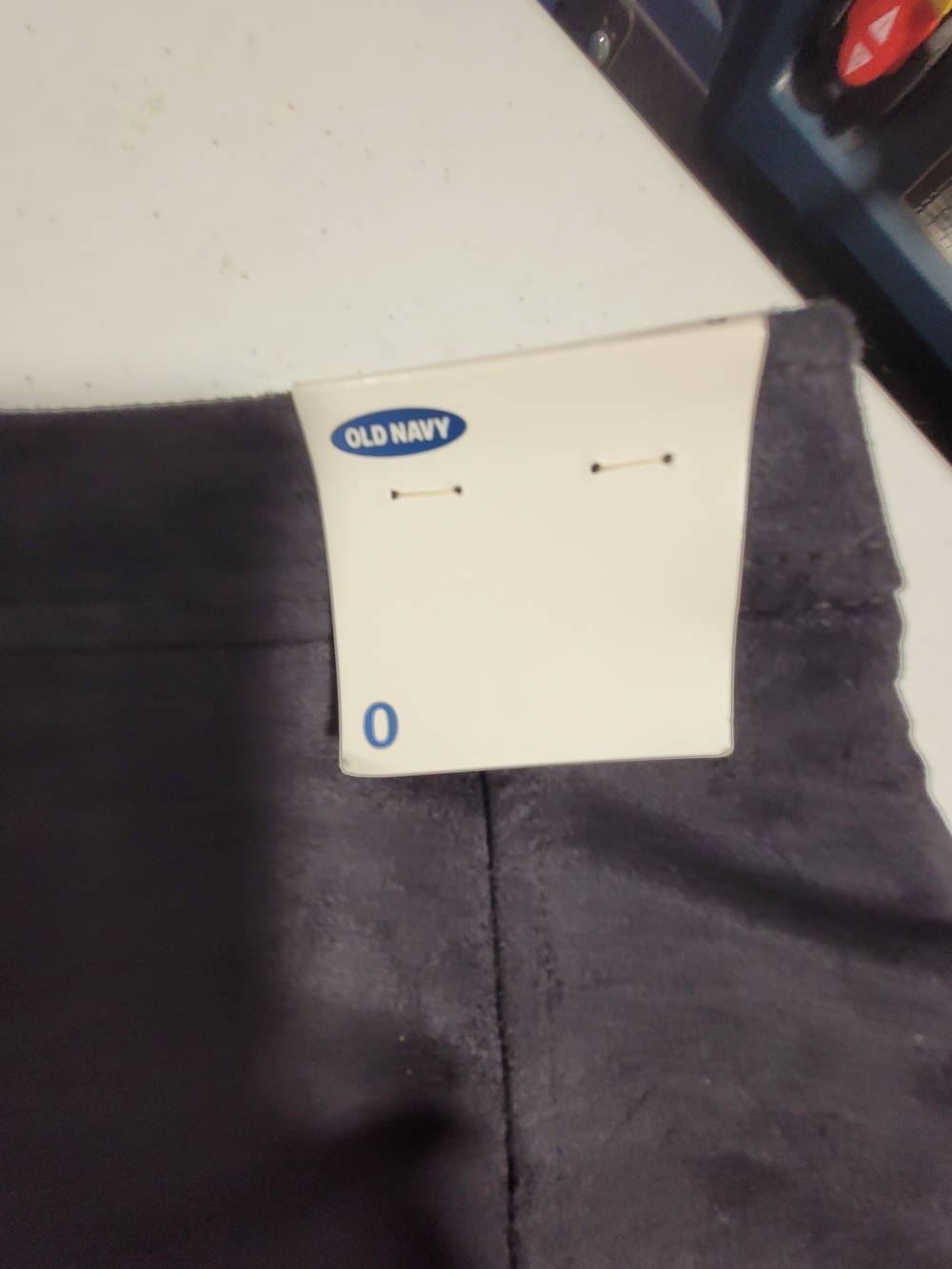Old Navy Black A-Line Skirt with Front Pockets - Picture 4 of 4